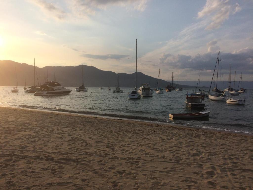 Conforto e Charme em Ilhabela room 2